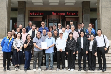 聯(lián)動發(fā)展 賦能包裝 | 亞洲瓦楞紙箱聯(lián)合會輪值主席劉尚文一行蒞臨景興紙業(yè)參觀交流